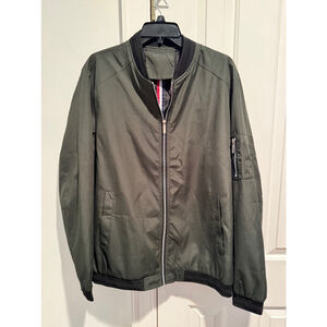 Vogue Men's Casual Fashion Stand-Up Collar Light Weigh Bomber Jacket Coats